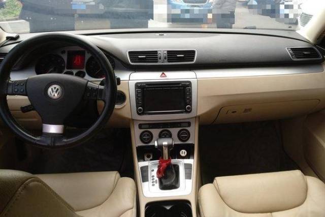 大众迈腾手动型,别再为了一点小钱错过这么好的车,网友们都来了