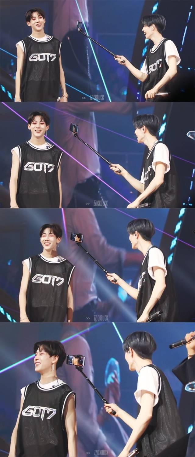 因担心粉丝的人生而哭的爱豆 出道后第一次在粉丝面前哭的bambam