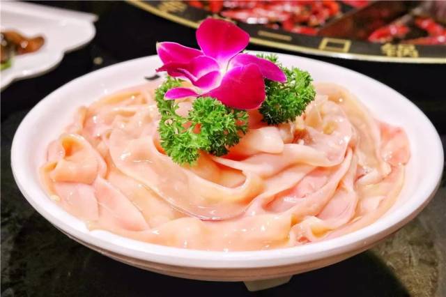 这家火了20多年的老火锅,被食客"逼"到渝北开分店,现在还在搞大事!