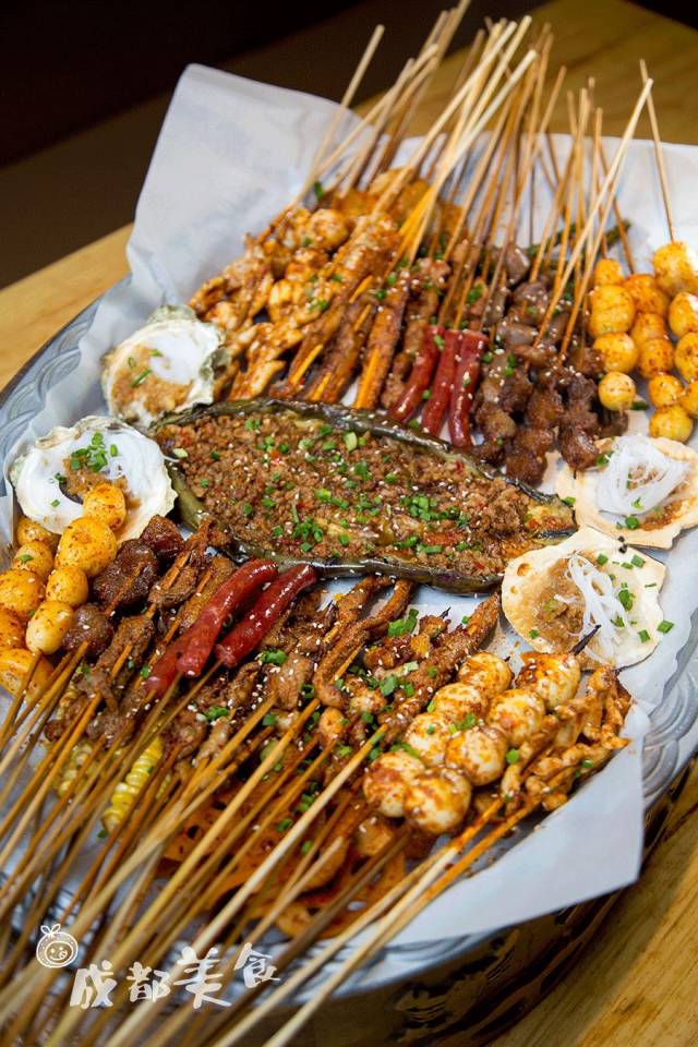 开了快40年的乐山烧烤,开始卖巨无霸了!