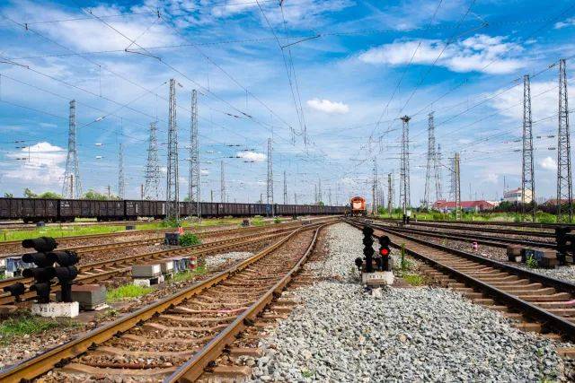 供稿:江岸机务段 郑琦 曹毓祥