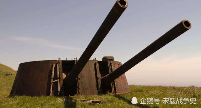 "到处都是狙击手和机枪巢,子弹铺天盖地……要是你坐视你的兵在灌木丛