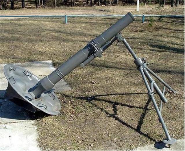 美军使用的m30式107毫米迫击炮,台军引进后称为t62式