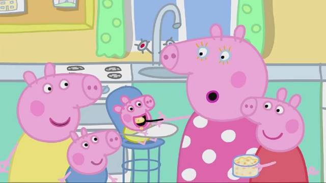 猪伯母喂亚历山大吃饭