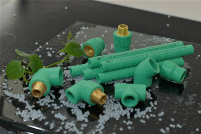 水电装修,皇家水管和西门子弱电都要有