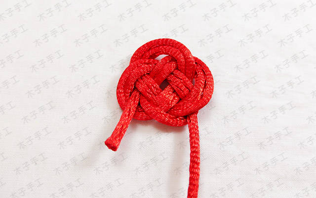 手工制作之红绳编织菠萝结耳环教程