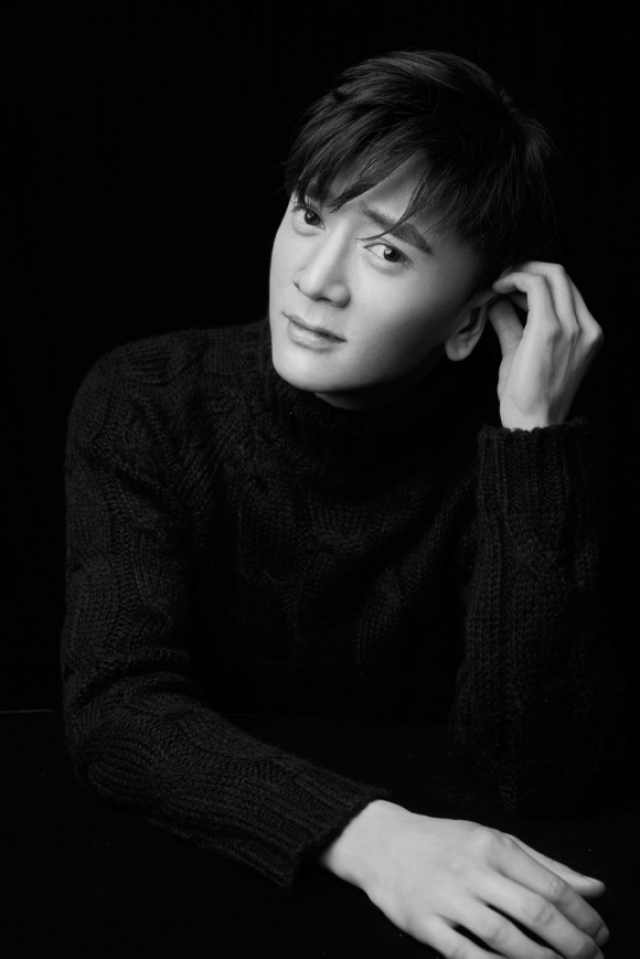 高海黑白写真曝光 深邃似海彰显质感