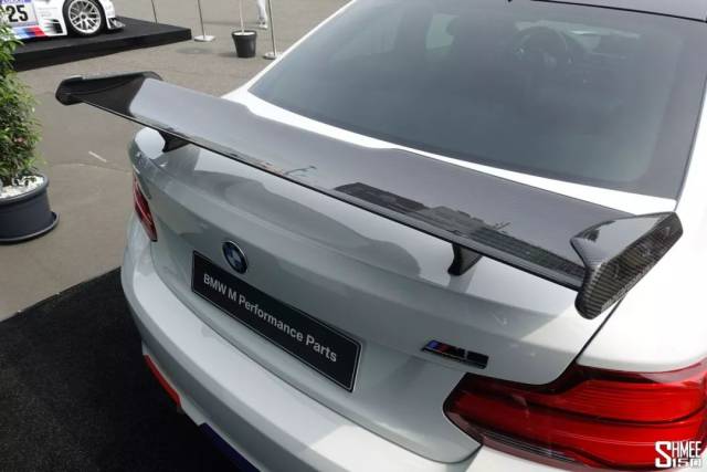 侧后篇 骚到爆的mp碳纤维尾翼