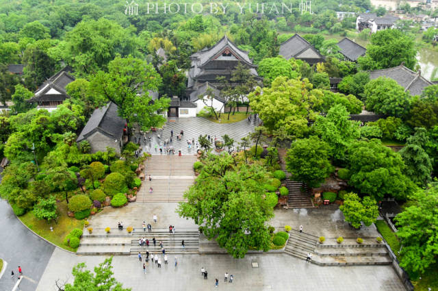 揚州是一座美麗的城市,也是一座非常宜居的城市,市區到處都是公園