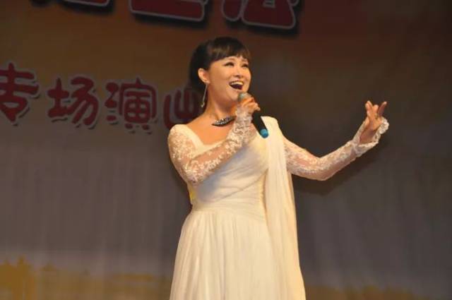 韩延文 中国音乐学院教授,女高音歌唱家