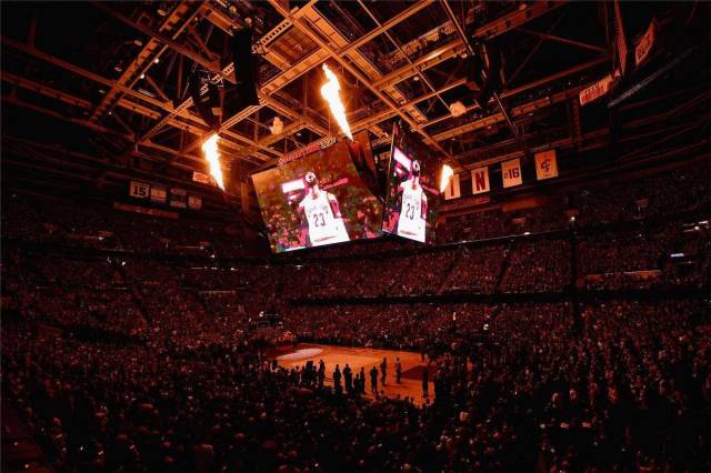 揭秘骑士主场为何叫速贷球馆!骑士老板资产在10年内翻了近15倍!