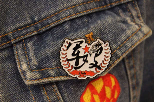 一枚专属于"军嫂"的徽章