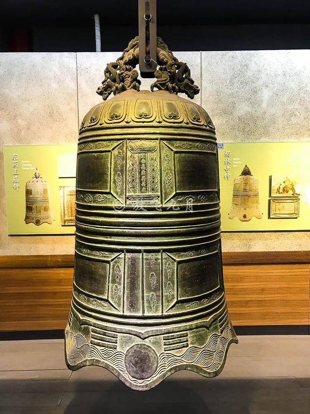 中国最大青铜钟,钟身刻字23万,新年零点游客排长队敲钟祈福_搜狐网