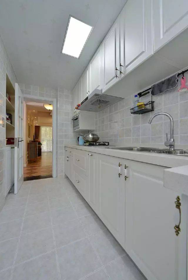 特别窄的厨房设计图图片