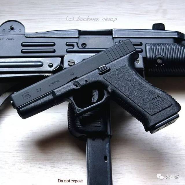 【特工最爱】以色列乌兹冲锋枪