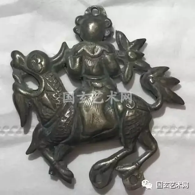 国玄艺术网·魅力上海站：铜制麒麟送子摆件（精品赏析）_搜狐网