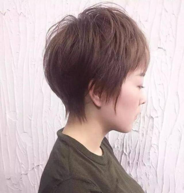发型酷似洋葱,立体饱满的洋葱头短发你爱吗?