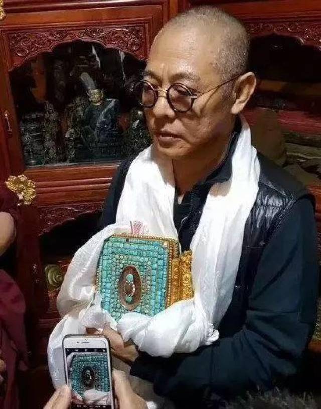 55岁李连杰重病缠身?假的!经纪人公开回应:他状态极佳!