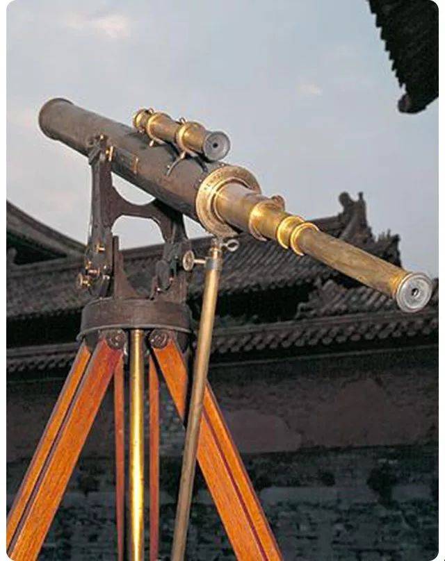 铜镀金天文望远镜