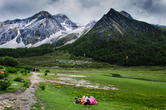 稻城亚丁拼车7日游费用多少钱?