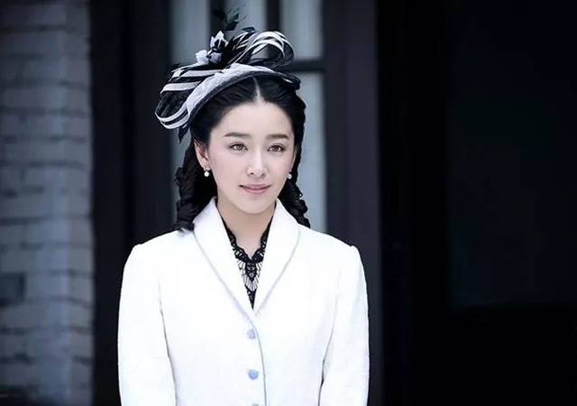 阚清子发福了?她用这两个字来回应,果然是一名