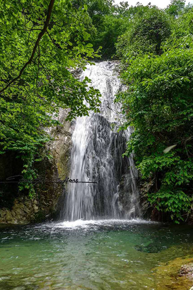 莲花潭-方建宏摄