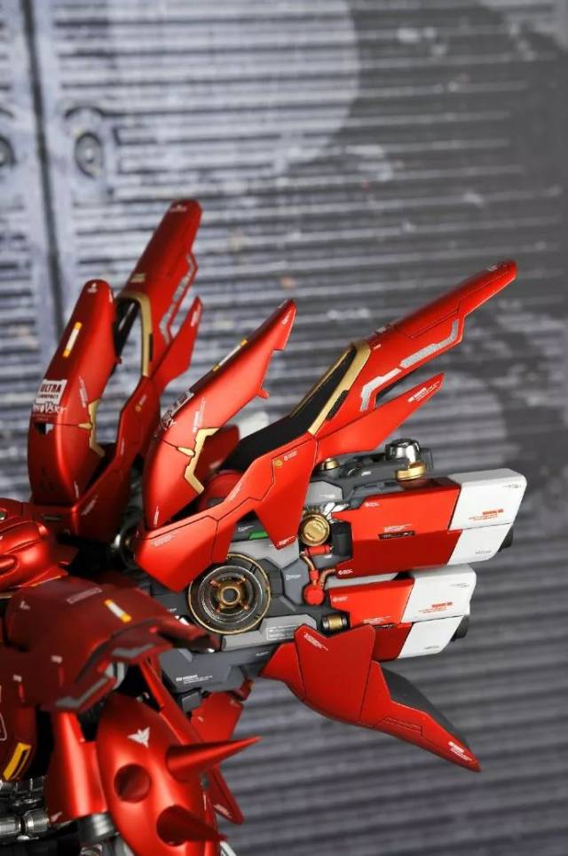 【模玩作品赏析】帅气的哑光金属赤色彗星!1/72 gs sinanju 新安洲