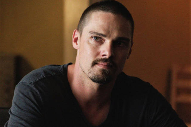 杰-瑞恩(jay ryan)