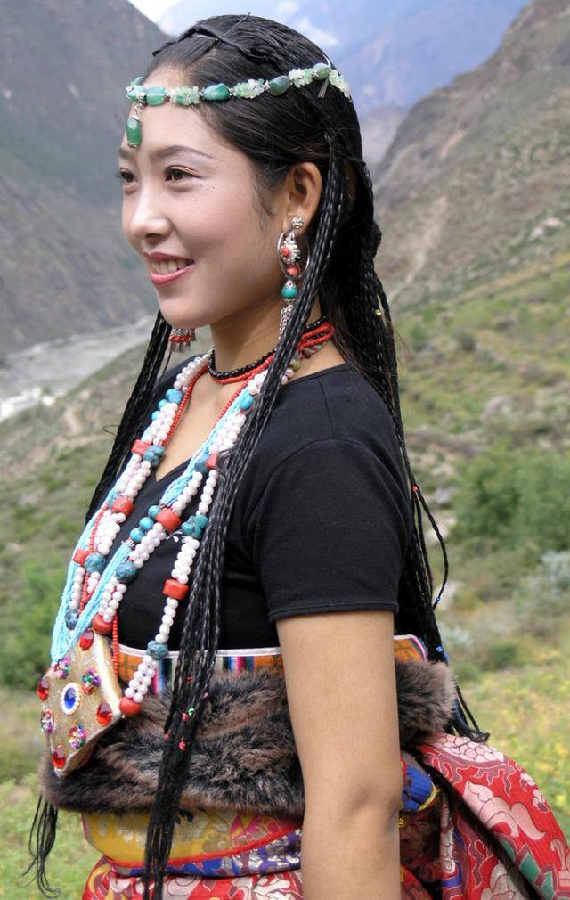 藏区美女图片