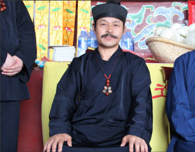 全真龙门派第二十代弟子何明贤在唐山玉清观举行收徒仪式