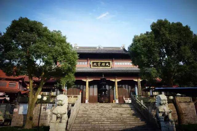 不必说祭祀的兴旺,也不必说胜山老街昔日的红火, 单单回忆起"胜山老