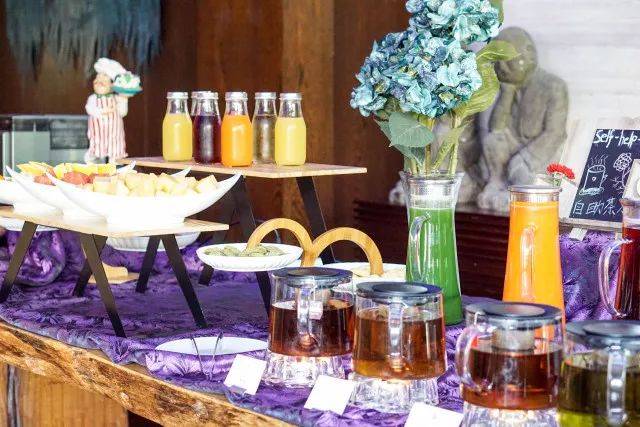 约上闺蜜,边看风景边吃自助下午茶!