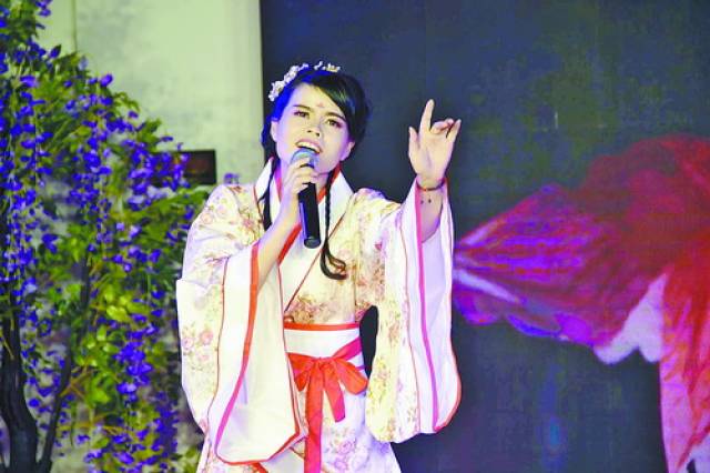 这也是青年男高音歌唱家