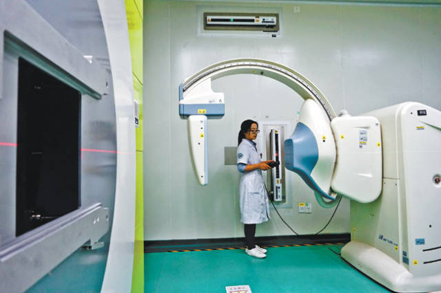 我国首台重离子治癌系统在武威投入临床试验