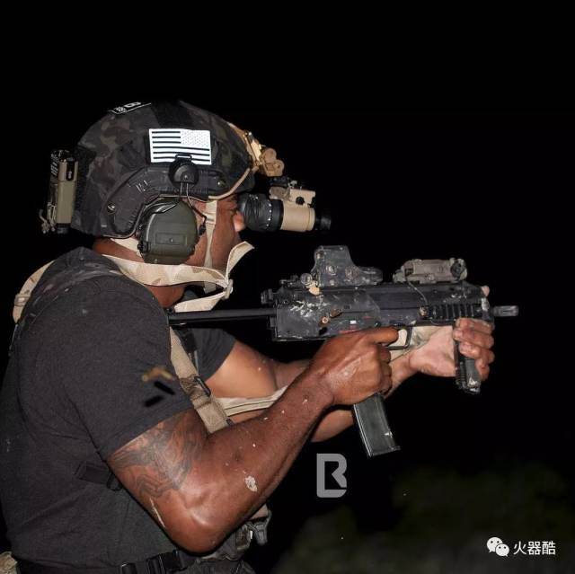 【黑坑大法好】简约实用的hk mp7冲锋枪