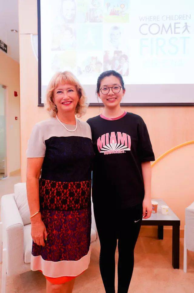 海伦多兰英语创始人 helen doron 女士与中国家长分享:教育,以孩子