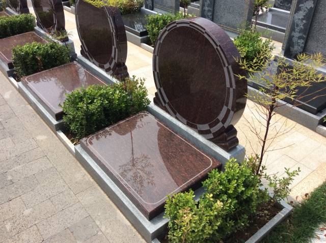 江西九江重视墓碑的雕刻艺术,多样化墓碑样式,展现人文气质!