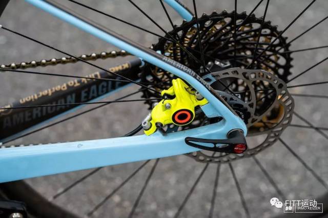 magura mt8 raceline油碟夹器颜色非常鲜艳.