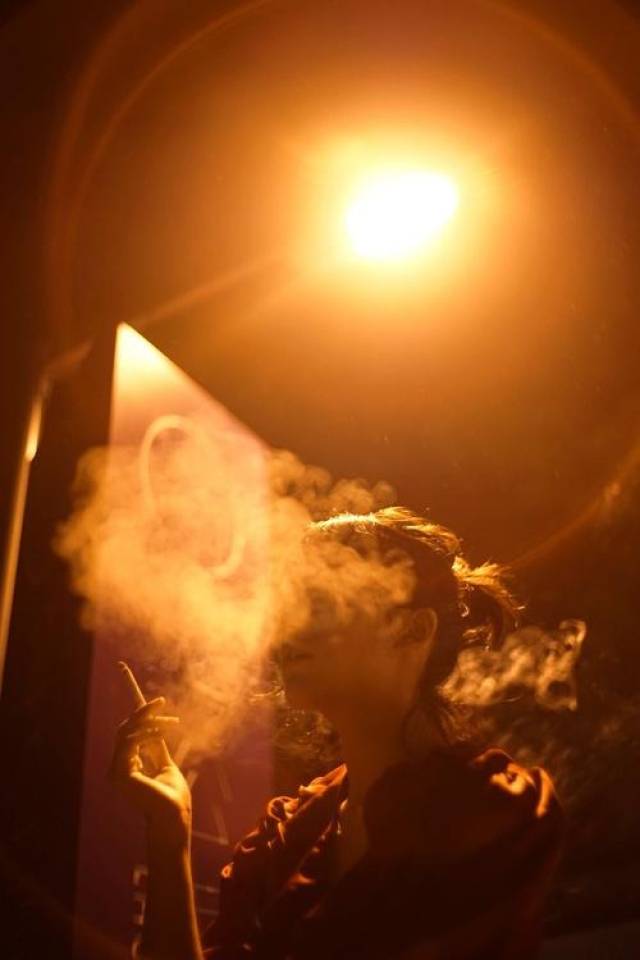 ˫뻧и߲ŵӰӰԺֻAPP޹