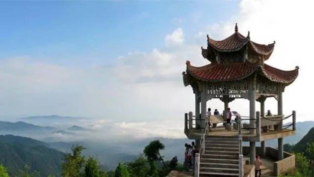 万春绿道→国色天乡→寿安陈家大院→淼兮酒店彭州锦绣花源绿道全长7.