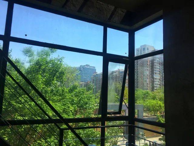 一窗一世界 | 你在窗前看风景