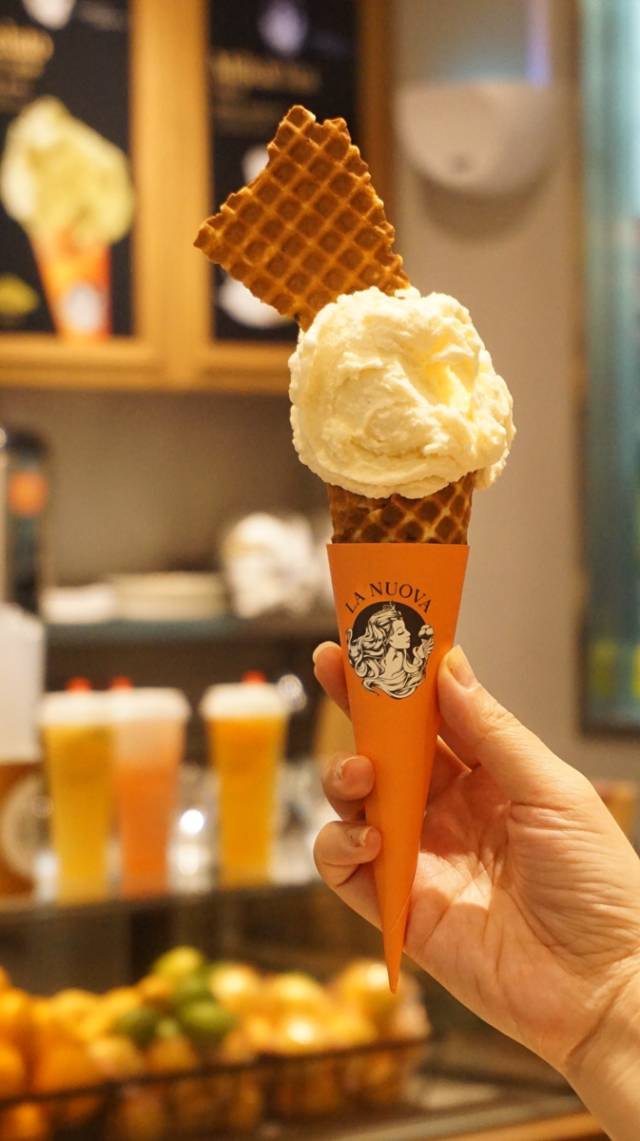 迷恋上这一口咸香丝滑,la nuova咸蛋黄味的gelato冰淇淋