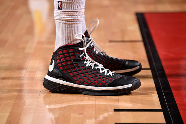 组图:17-18赛季NBA东西部决赛球鞋精选