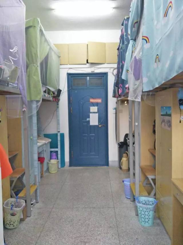 梅杰 薛刚 所属班级:新传学院17广播电视编导二班 北5-516 宿舍成员