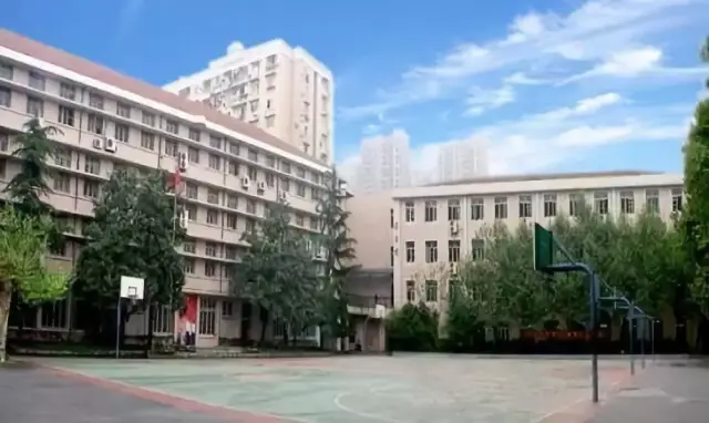 武汉市第十六中学