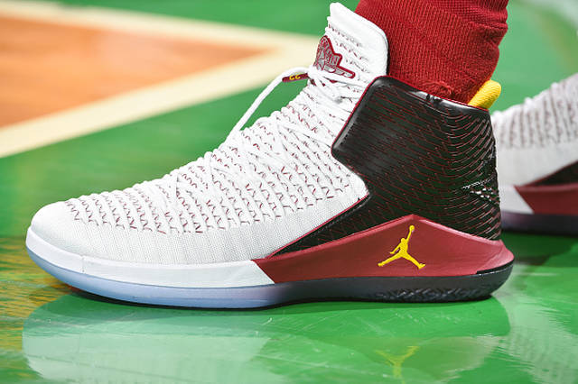 组图:17-18赛季NBA东西部决赛球鞋精选