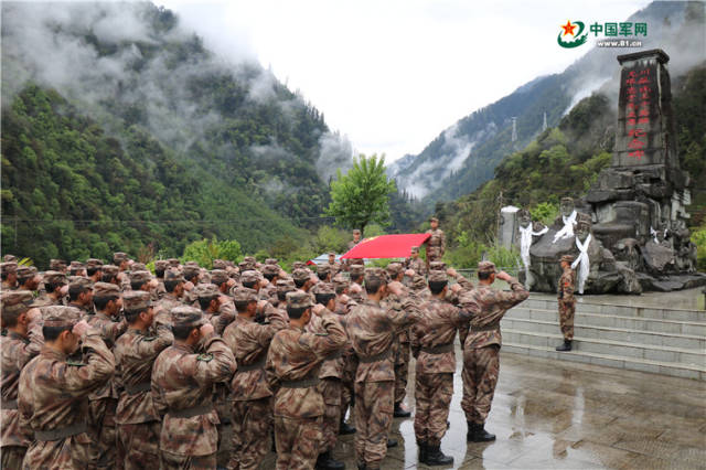 川藏线上险遇山洪,历时一个多月竟人货无损!