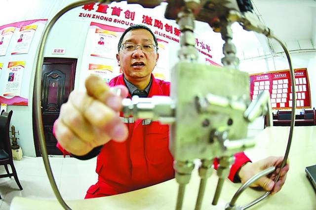 【奋进石化人】王红宾:创新不止的"采气状元"