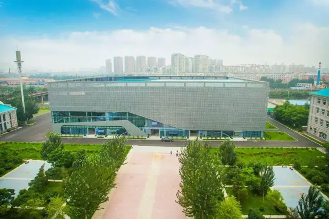 地点就在沈阳大学体育馆