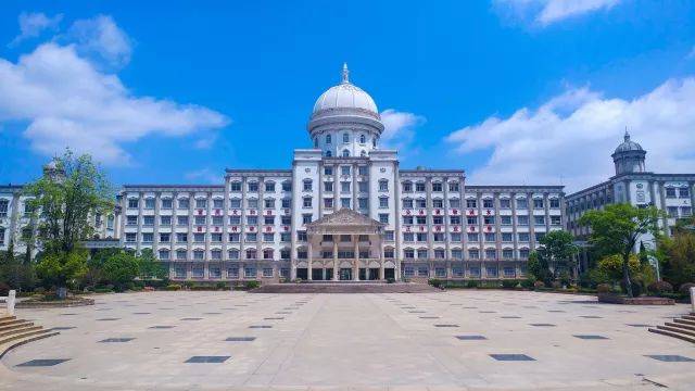 希腊前总理到访云师大商学院,与师生共话"一带一路"与世界未来